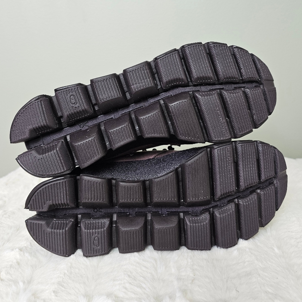 On Running Women's Cloud Dip Shoes sz 6.5US/ 37.5EU GRAPE/PEBBLE (& Extra Laces) - Picture 8 of 12